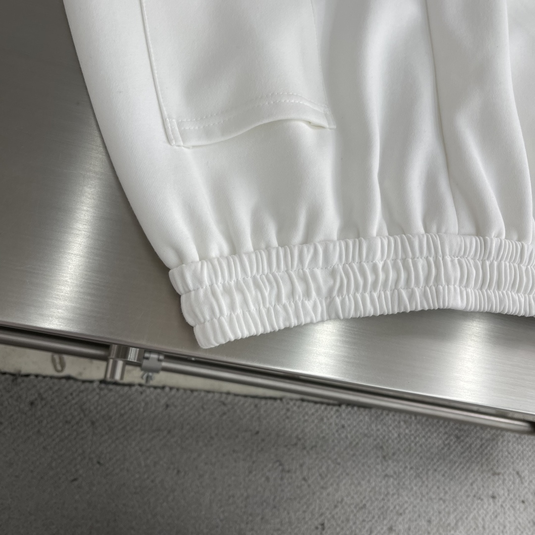 -mon 立标logo休闲长裤小直筒版型深受大家欢迎爆款延续....修饰腿型，百搭不挑人码数：S-XXL