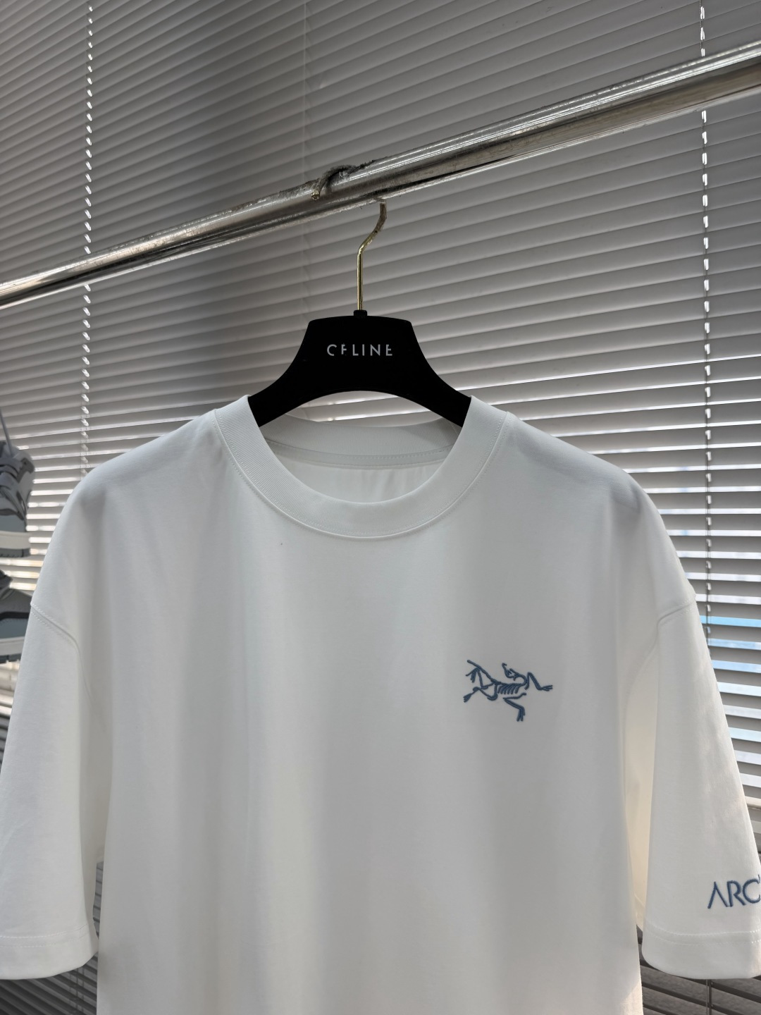 -🐦 鸟家    新款短袖圆领T恤 高端订制 logo刺绣工艺 高端长绒棉面料.手感柔软.穿着舒适.专柜