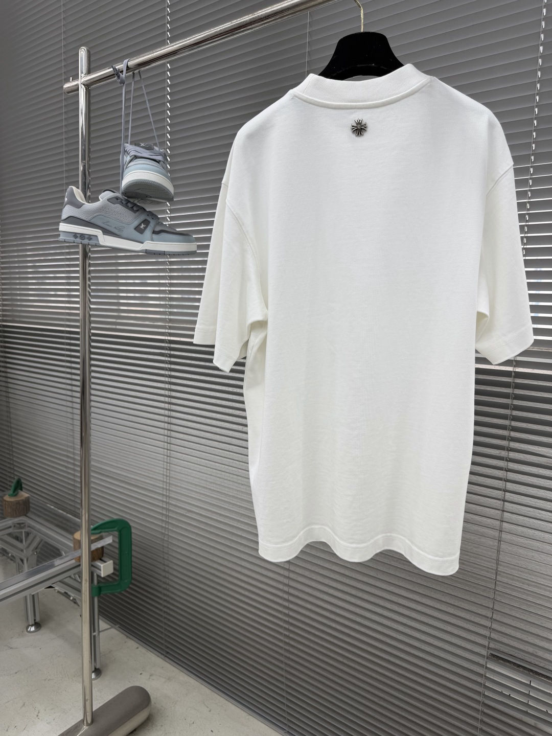 -CH 克罗心 宝剑🗡️元素短T高克重纯棉材质手工重金属logo独家😎时尚感拉满微阔版型尺码：S-XL