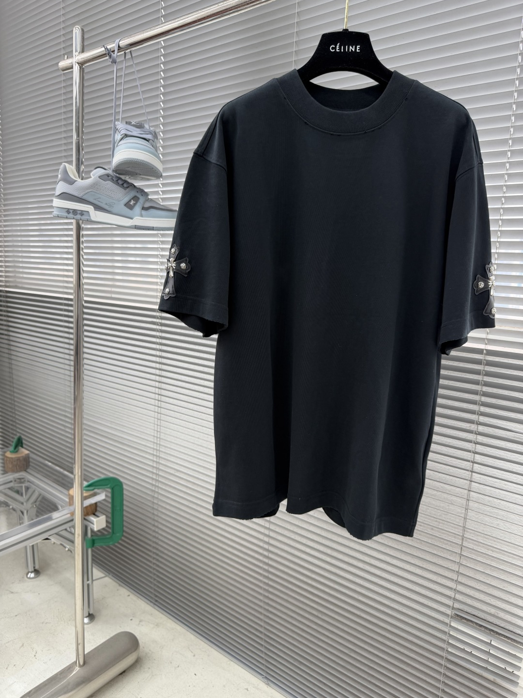 -CH 克罗心 十字架✝️元素短T纯棉高克重材质柔软洗水，舒适，质感足重工皮logo搭配柜柜感拉满爆款延