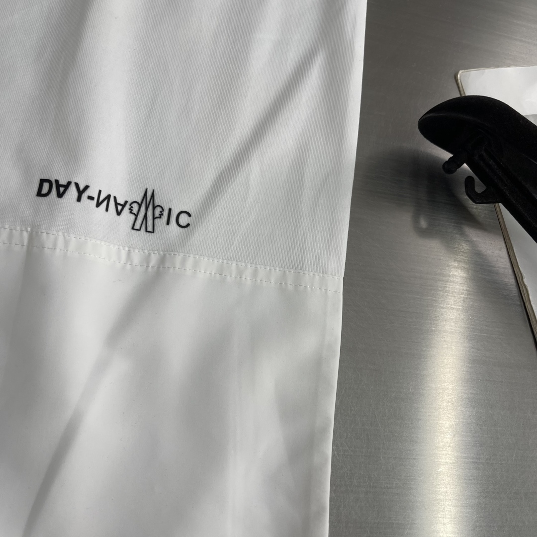 -mon 280克圆领短袖T恤经典胸口多功能性口袋设计，LOGO品牌章仔设计标识官方同步 高版本 高品质