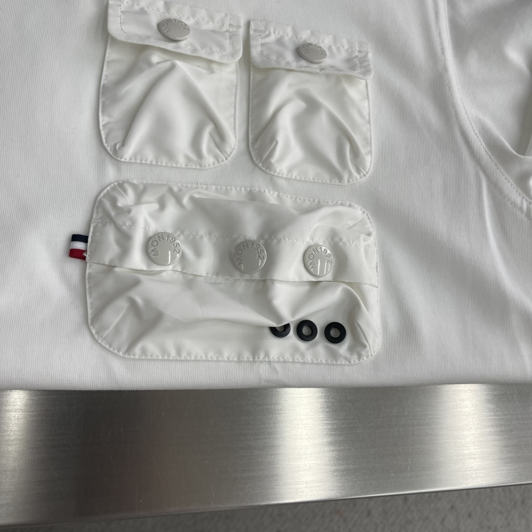 -mon 280克圆领短袖T恤经典胸口多功能性口袋设计，LOGO品牌章仔设计标识官方同步 高版本 高品质