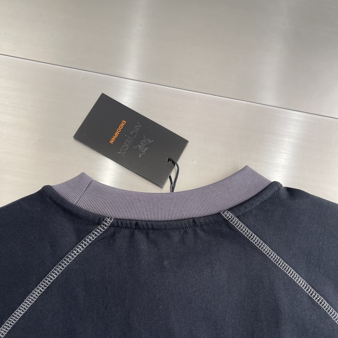 -🐦 鸟家 明线拼接刺绣短袖T恤 采用270克全棉40支双股爽滑透气排汗面料，原版订染布料，全身按四针六