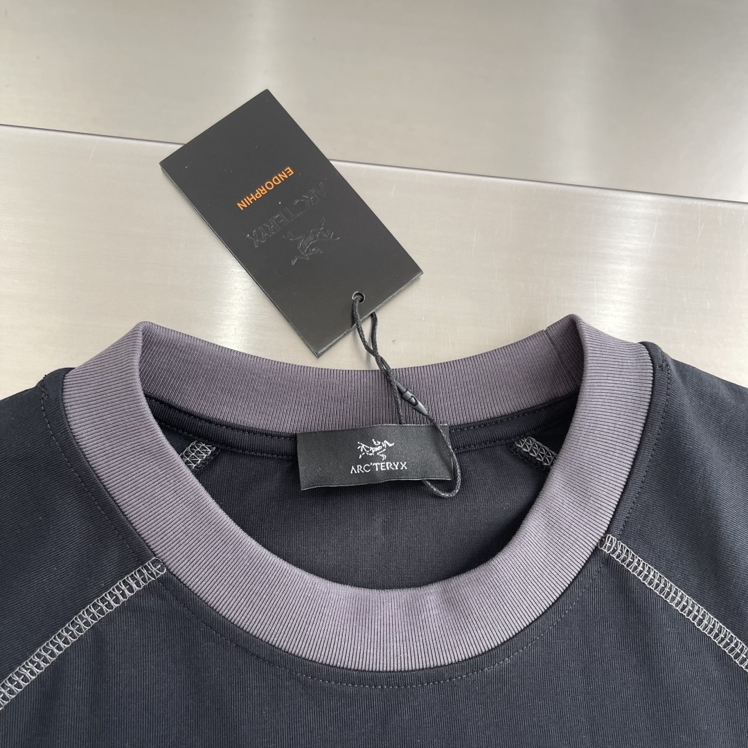 -🐦 鸟家 明线拼接刺绣短袖T恤 采用270克全棉40支双股爽滑透气排汗面料，原版订染布料，全身按四针六