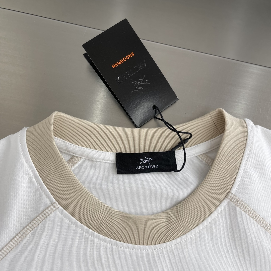 -🐦 鸟家 明线拼接刺绣短袖T恤 采用270克全棉40支双股爽滑透气排汗面料，原版订染布料，全身按四针六