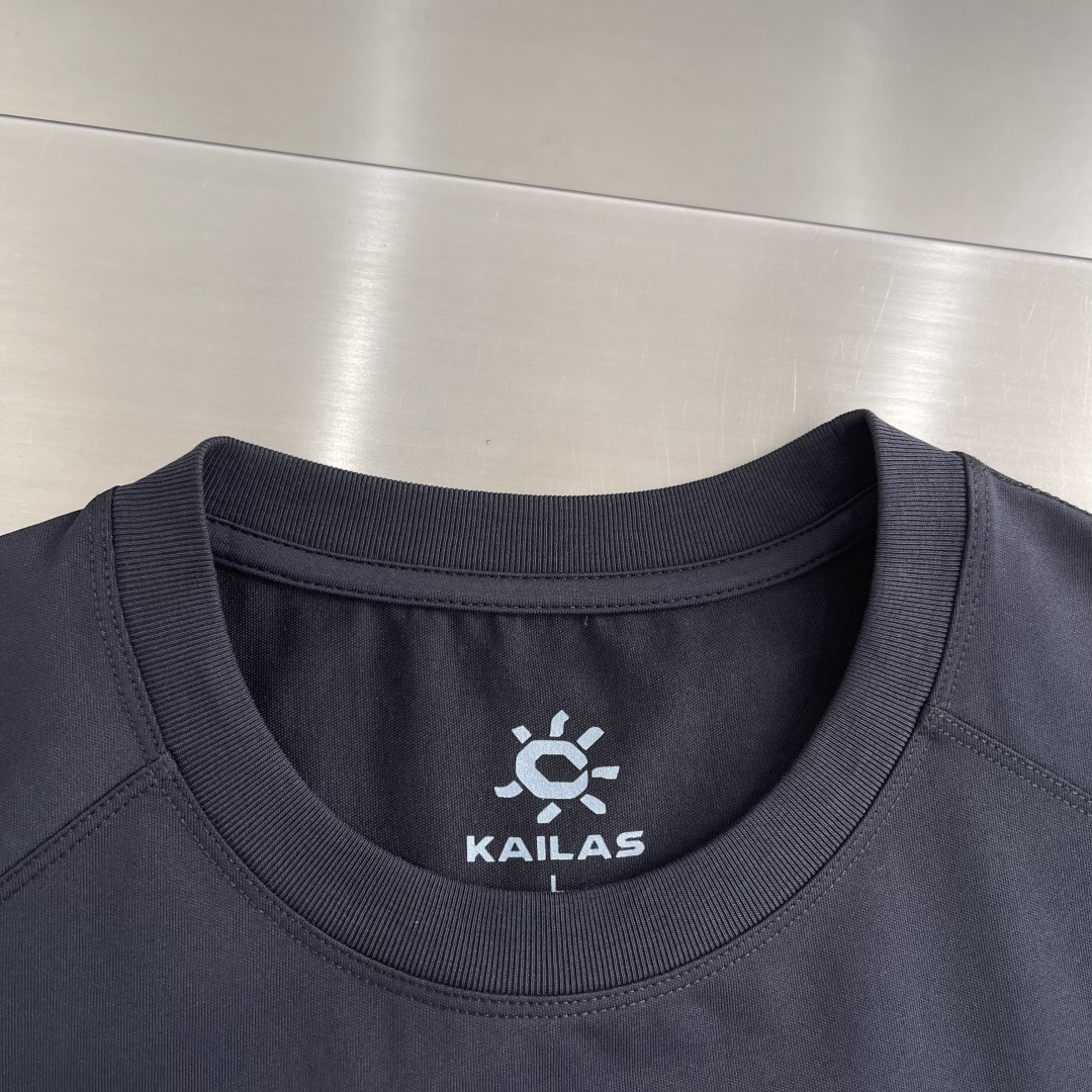 -KAILAS/凯乐石 男女印花LOGO速干圆领T恤情侣款透气运动圆领短袖户外与城市的双重舒适之选核心定