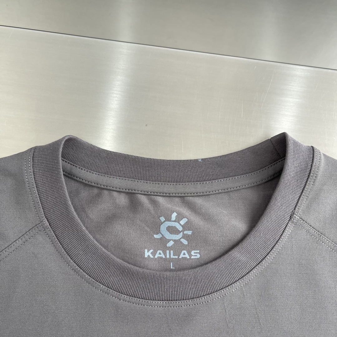 -KAILAS/凯乐石 男女印花LOGO速干圆领T恤情侣款透气运动圆领短袖户外与城市的双重舒适之选核心定