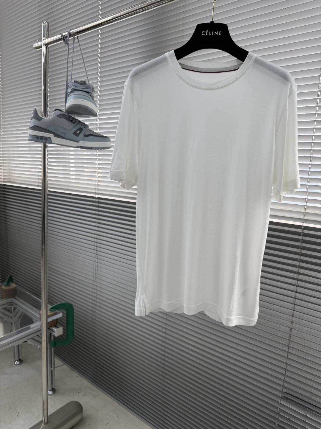 -Loro Piana 新款天丝棉T恤，这款T恤采用天丝➕羊毛面料制作而成，后领口处饰有Loro Pia