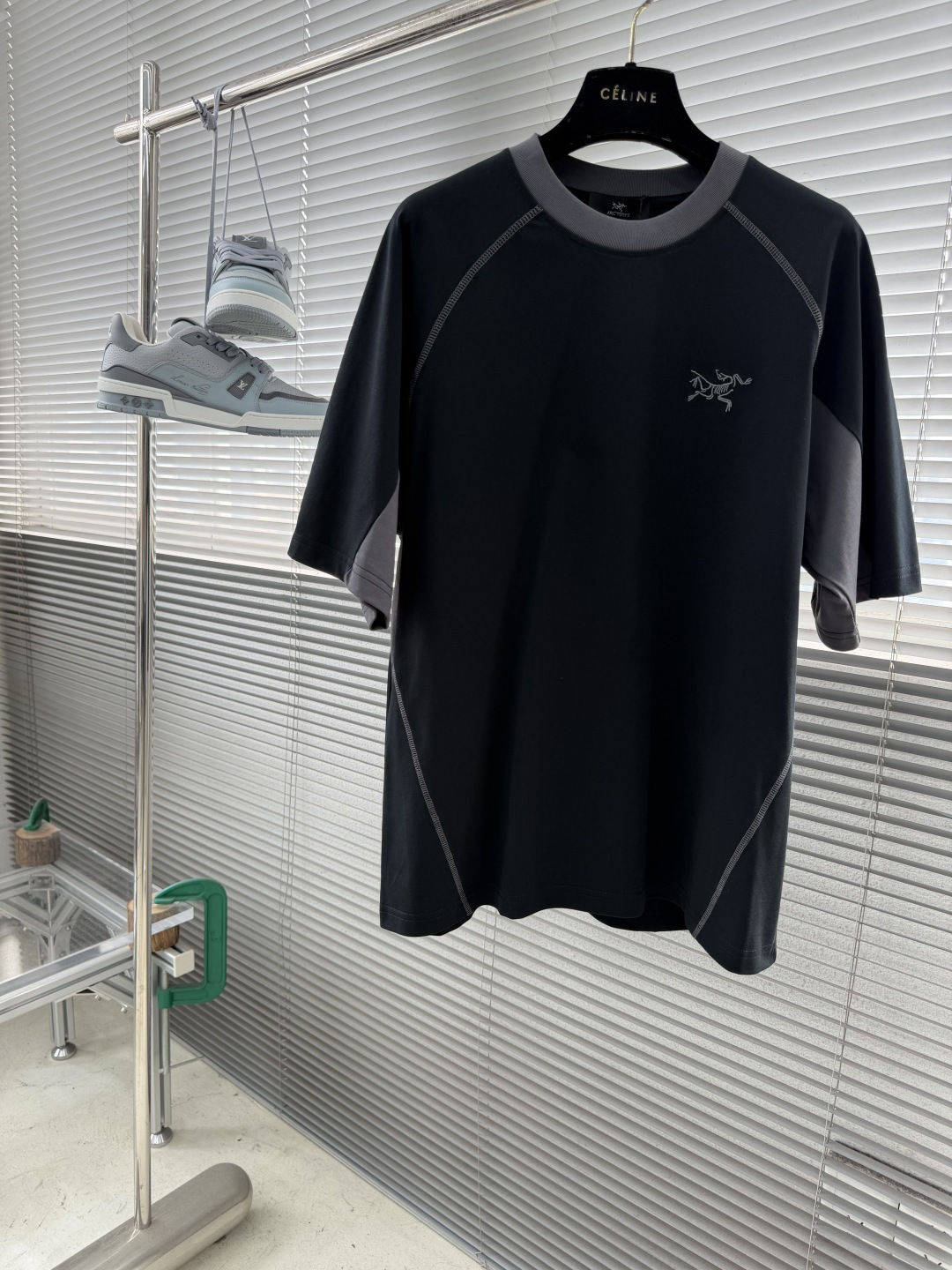 -🐦 鸟家 明线拼接刺绣短袖T恤 采用270克全棉40支双股爽滑透气排汗面料，原版订染布料，全身按四针六