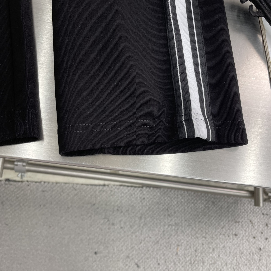 -🐦 鸟家 2026ss春夏时尚/休闲裤美学的焕新诠释,演绎浓郁的格调型时尚风范,细节感和设计感强悍.经