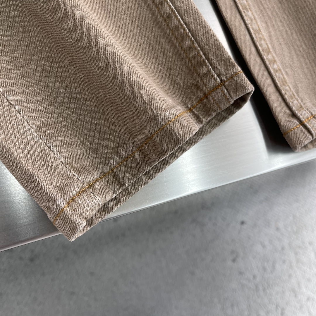 -BC 26春夏 美式复古咖色水洗牛仔裤男阿美咔叽小直筒牛仔男裤这款牛仔裤它的款式简约又百搭，怎么搭都不