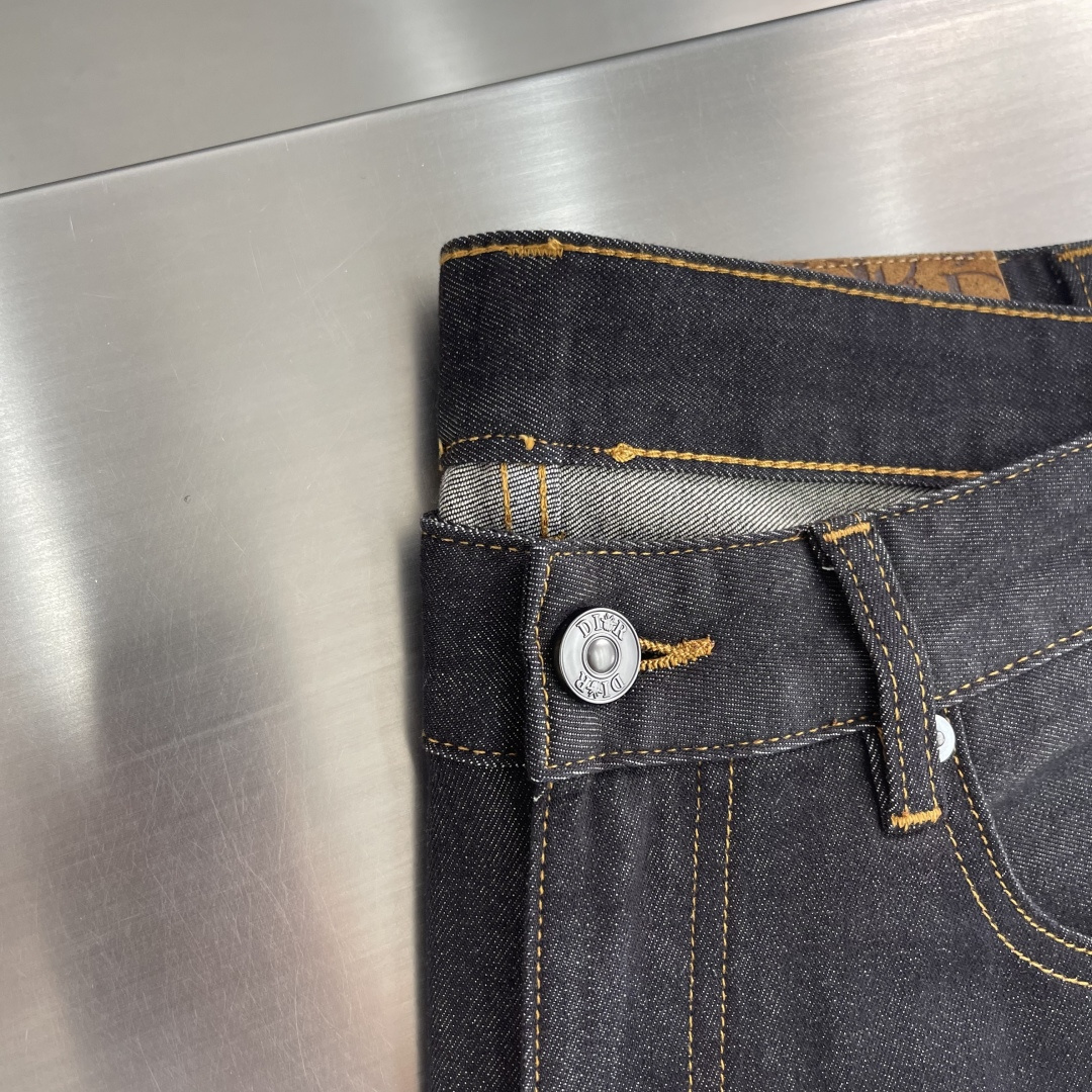 -Dio 26年春夏新款CD原身色薄款莱赛尔小直筒牛仔裤！利落剪裁，经典永不过时，百搭有型，质感在线，穿