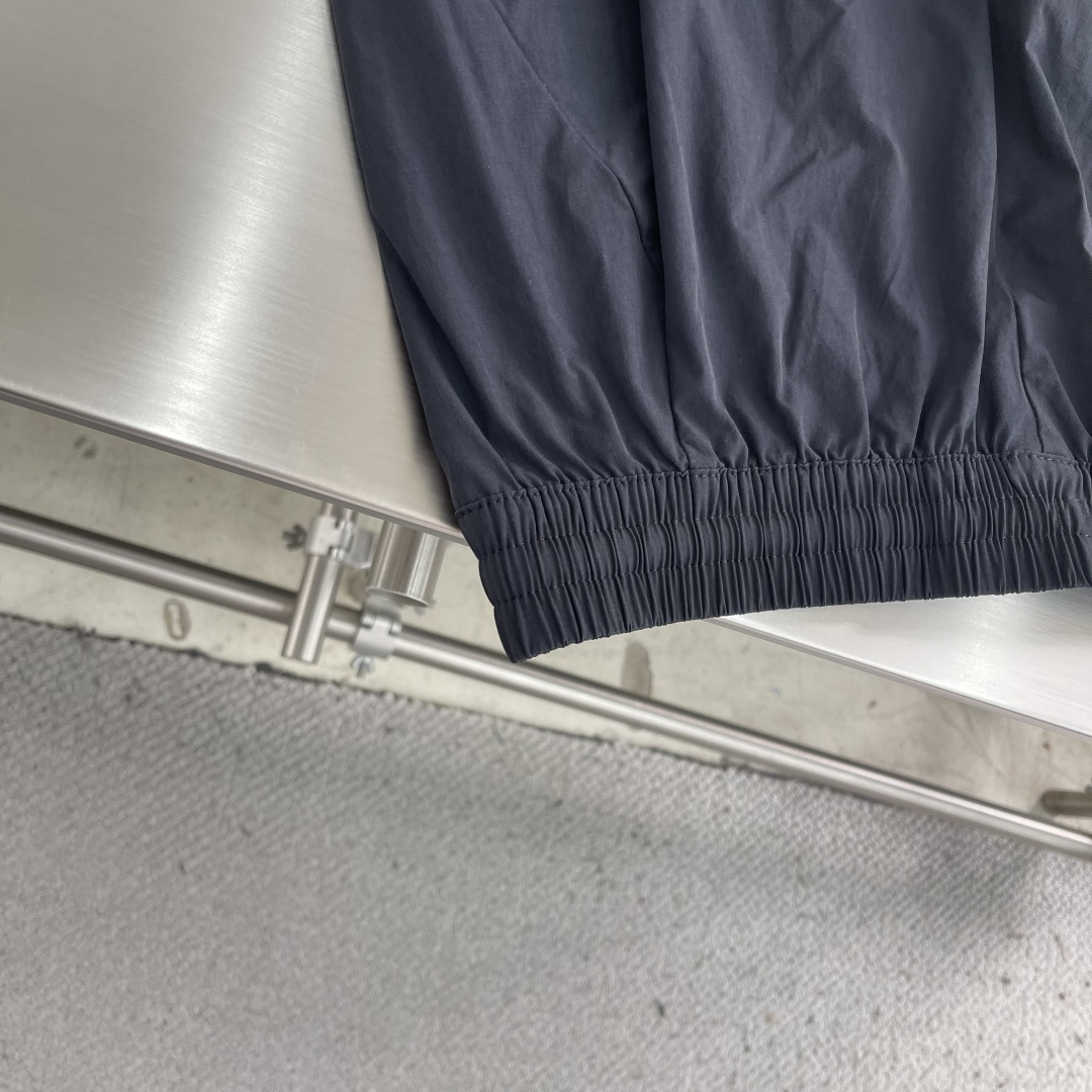 -🐦 鸟家 速干短裤刺绣LOGO，速干轻薄面料，宽松版型设计，两侧口袋拉链！！尺码：M-3XL