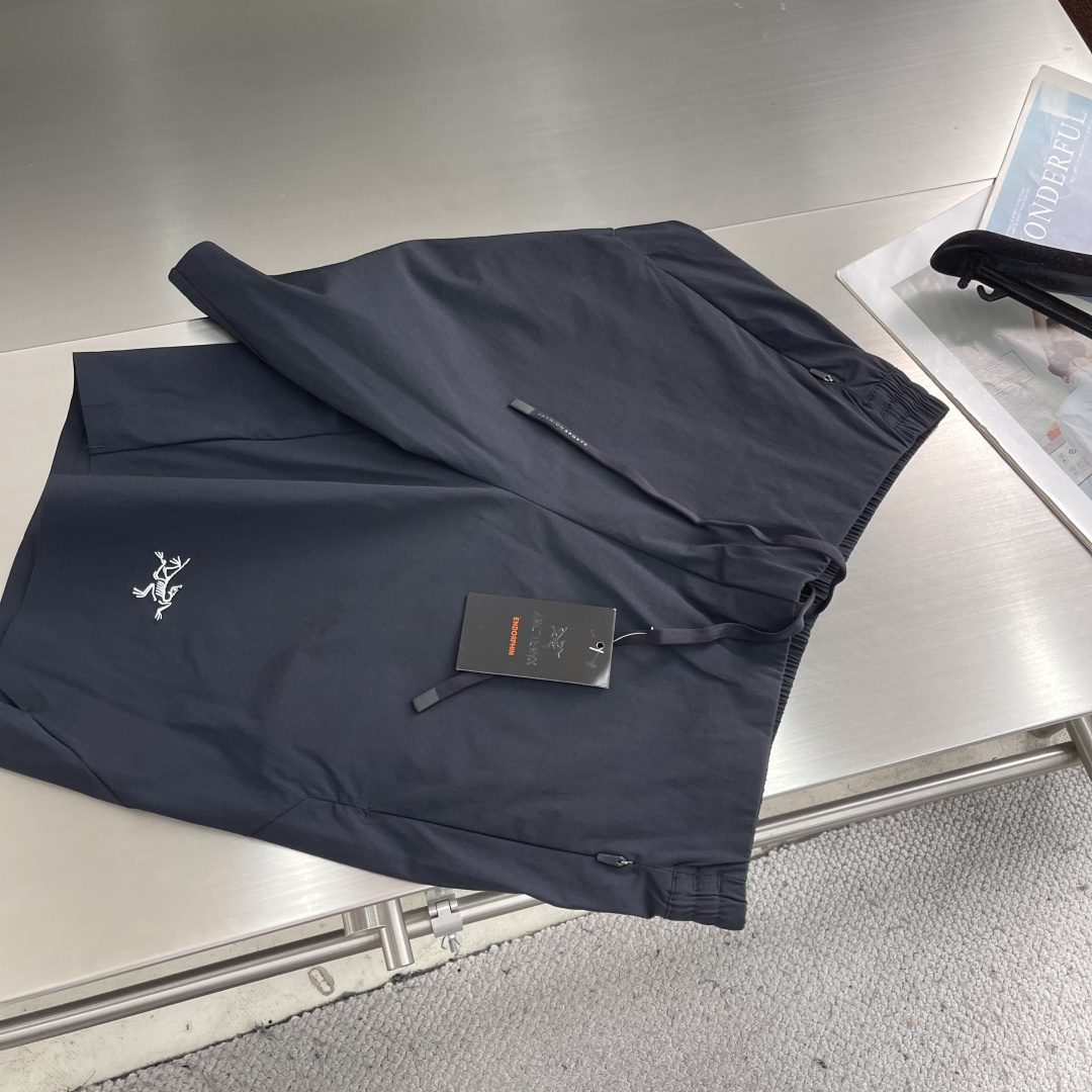 -🐦 鸟家 速干短裤刺绣LOGO，速干轻薄面料，宽松版型设计，两侧口袋拉链！！尺码：M-3XL