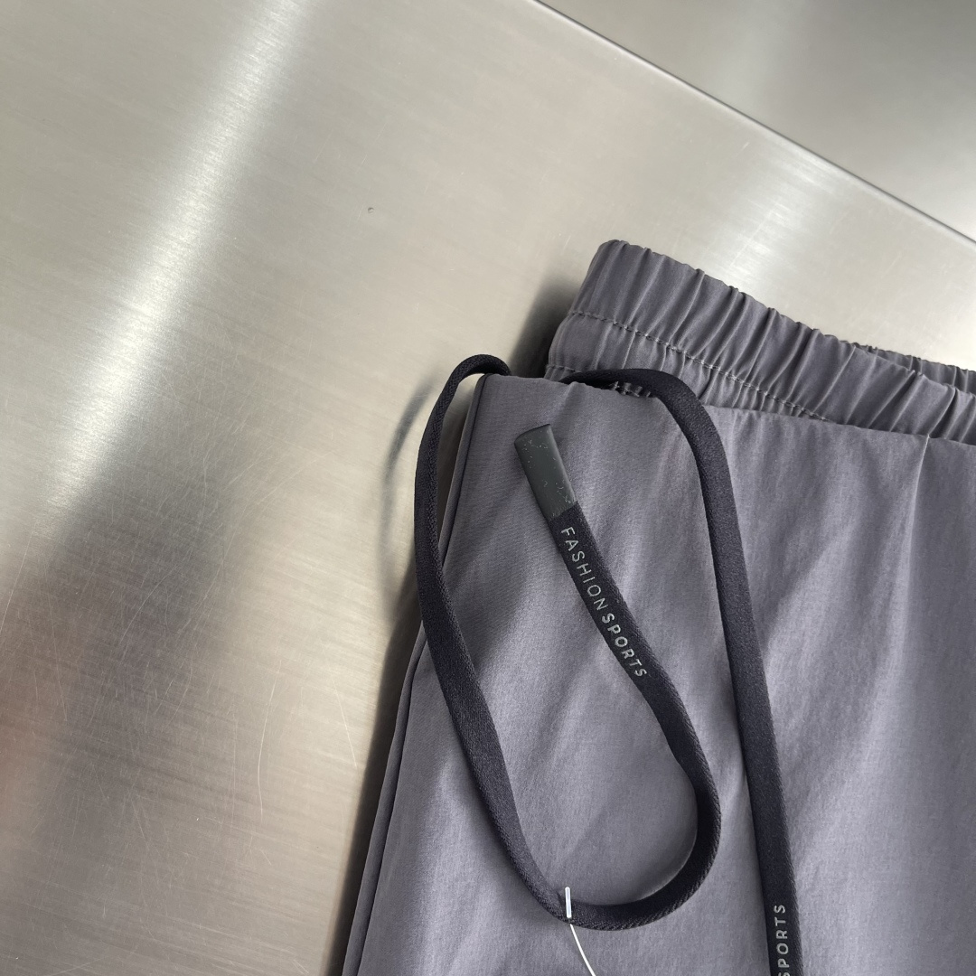 -🐦 鸟家 速干短裤刺绣LOGO，速干轻薄面料，宽松版型设计，两侧口袋拉链！！尺码：M-3XL