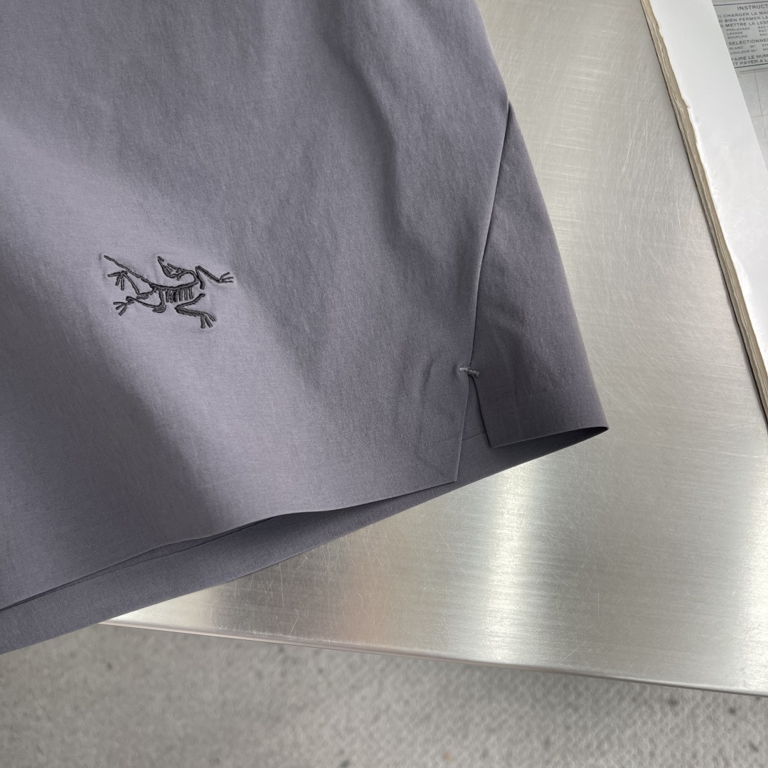 -🐦 鸟家 速干短裤刺绣LOGO，速干轻薄面料，宽松版型设计，两侧口袋拉链！！尺码：M-3XL