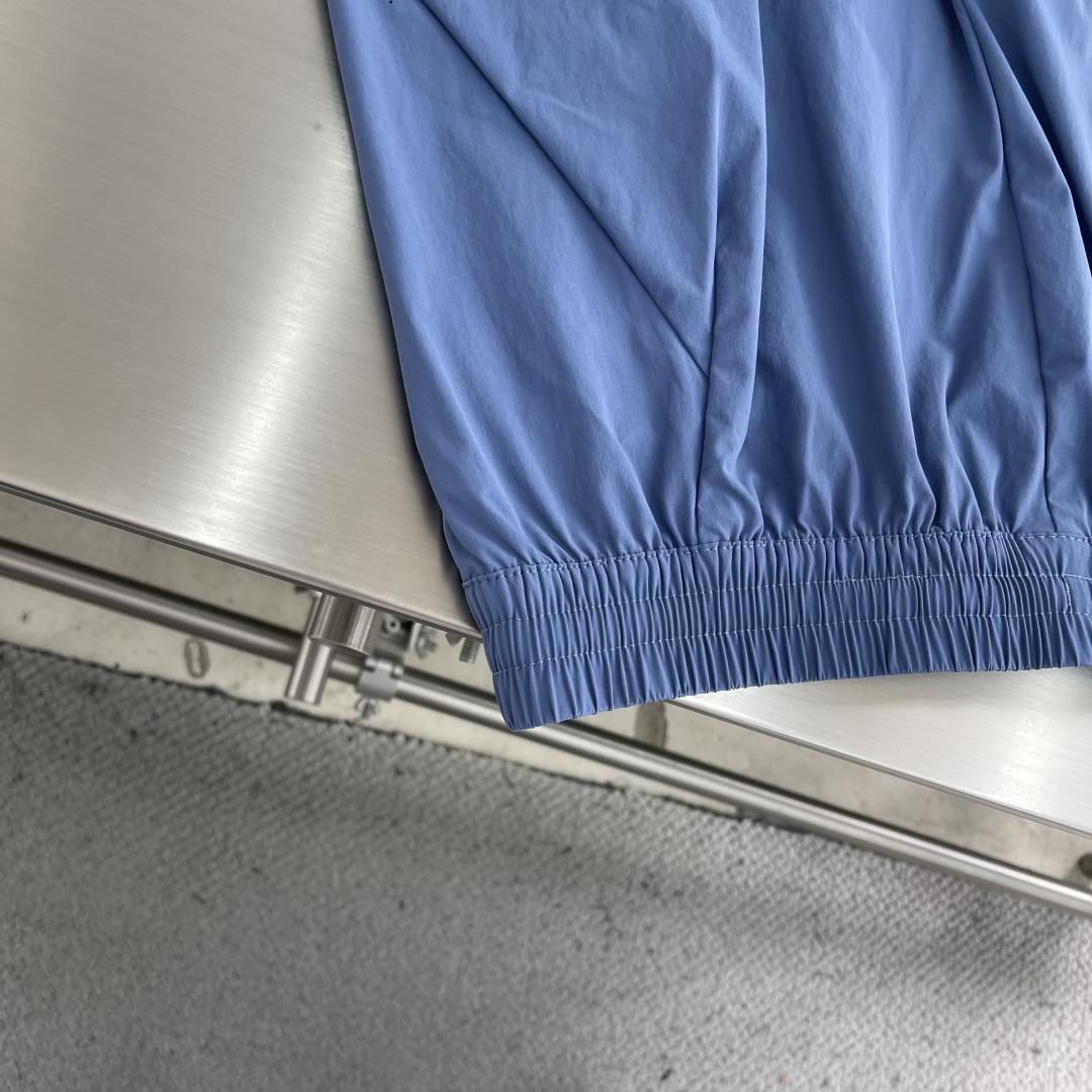 -🐦 鸟家 速干短裤刺绣LOGO，速干轻薄面料，宽松版型设计，两侧口袋拉链！！尺码：M-3XL