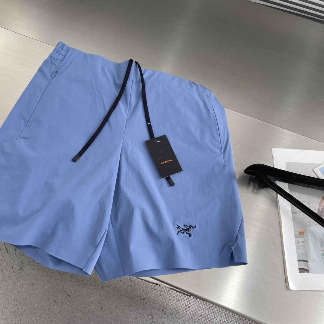 -🐦 鸟家 速干短裤刺绣LOGO，速干轻薄面料，宽松版型设计，两侧口袋拉链！！尺码：M-3XL