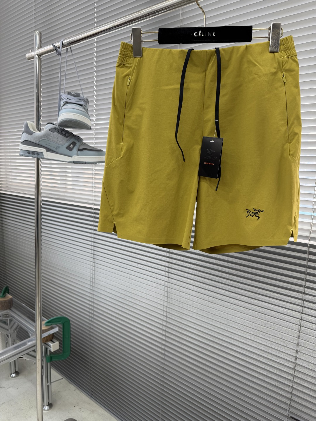 -🐦 鸟家 速干短裤刺绣LOGO，速干轻薄面料，宽松版型设计，两侧口袋拉链！！尺码：M-3XL