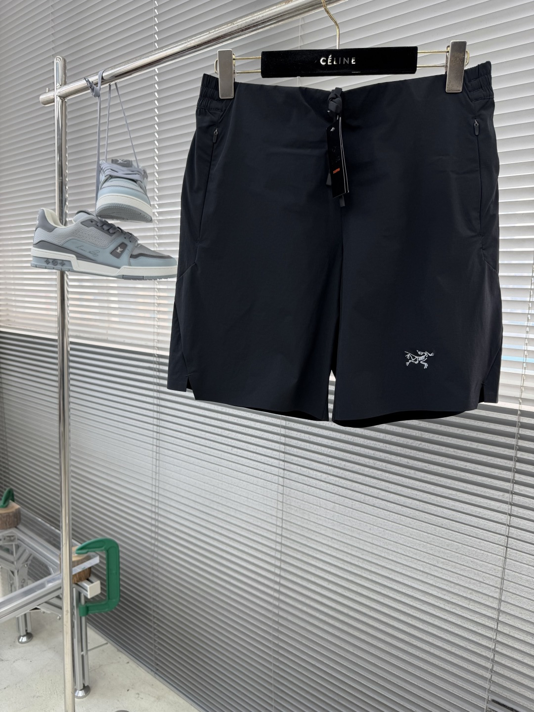 -🐦 鸟家 速干短裤刺绣LOGO，速干轻薄面料，宽松版型设计，两侧口袋拉链！！尺码：M-3XL