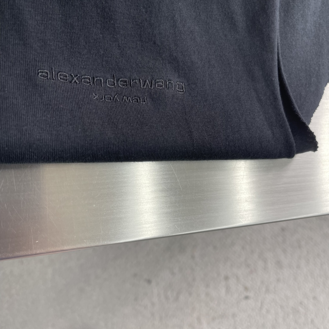 -Alexander Wang 徽标刺绣坎肩背心定制高支长绒棉 细腻柔软 舒适亲肤 以纯净无杂的本白为底