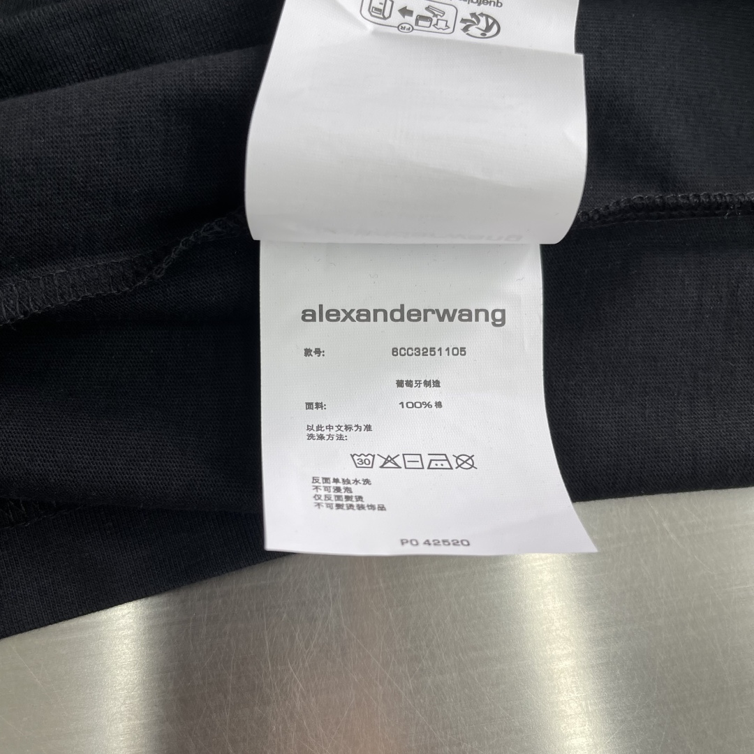 -Alexander Wang 徽标刺绣坎肩背心定制高支长绒棉 细腻柔软 舒适亲肤 以纯净无杂的本白为底