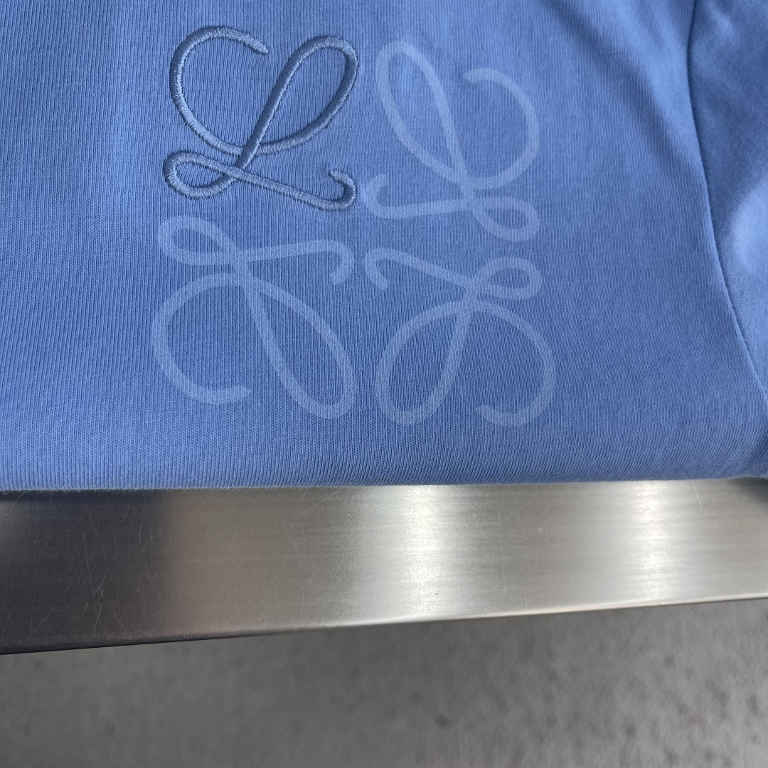 -LOEW Anagram刺绣T恤，100%纯棉材质，柔软亲肤，透气性超棒，春夏穿超舒服!胸前Anagr