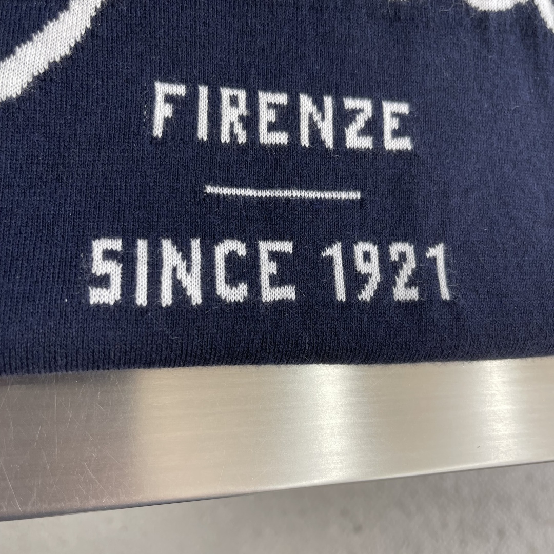-GUCC 26ss新款典藏标识“Gucc* Firenze Since 1921”经由不同工艺焕新演绎