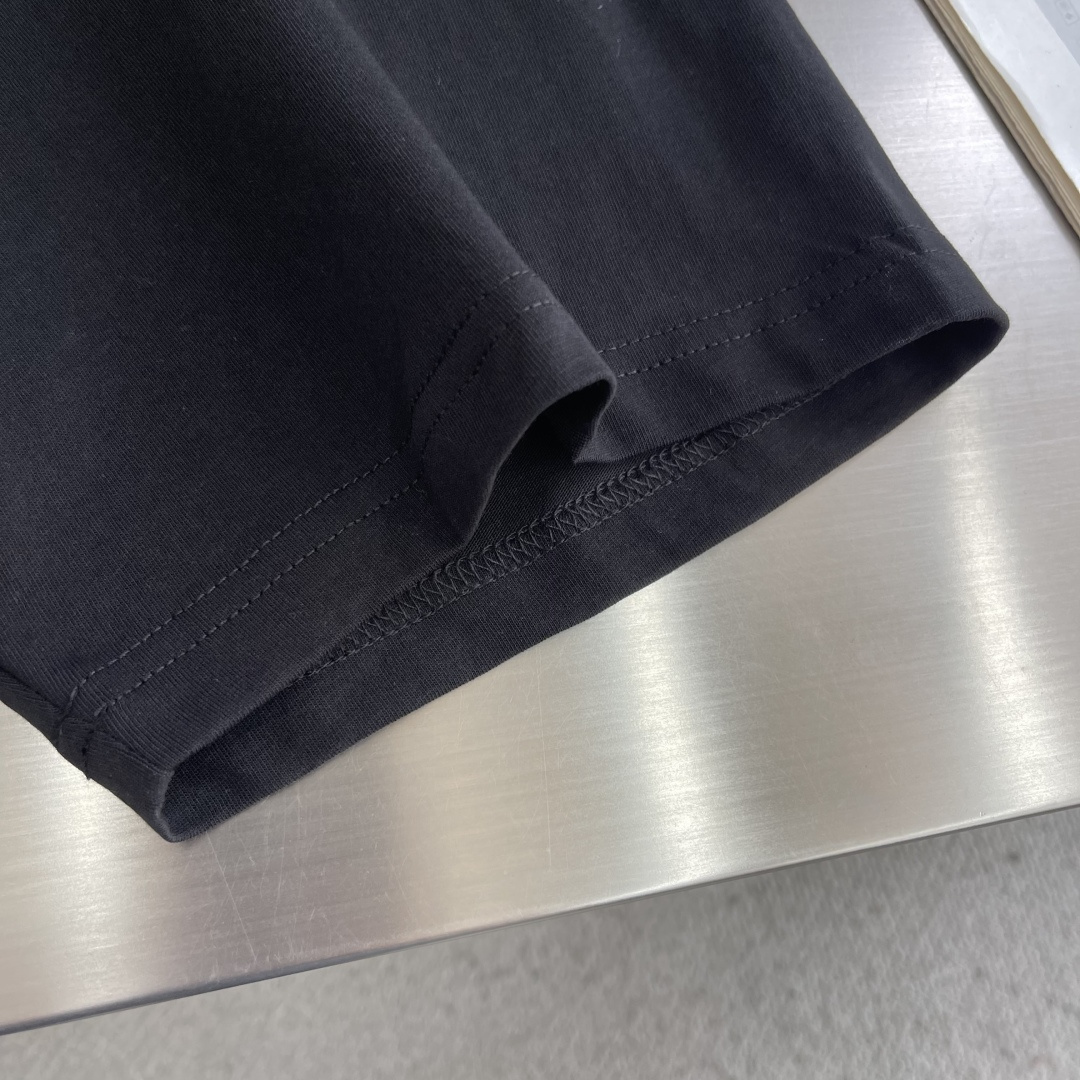 -Balenciag 26ss新款圆领正面饰以印花 T恤 大版型 男款 高版本码数：XS.S.M.L衣长