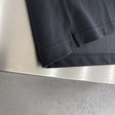 -Lacoste 鳄鱼徽标Polo衫定制琉光蜂萃棉 细腻柔软 舒适透气 纯粹本白为底 以极简质感 -Lacoste 鳄鱼徽标Polo衫定制琉光蜂萃棉 细腻柔软 舒适透气 纯粹本白为底 以极简质感