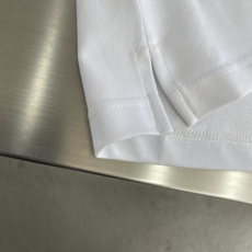 -Lacoste 鳄鱼徽标Polo衫定制琉光蜂萃棉 细腻柔软 舒适透气 纯粹本白为底 以极简质感 -Lacoste 鳄鱼徽标Polo衫定制琉光蜂萃棉 细腻柔软 舒适透气 纯粹本白为底 以极简质感