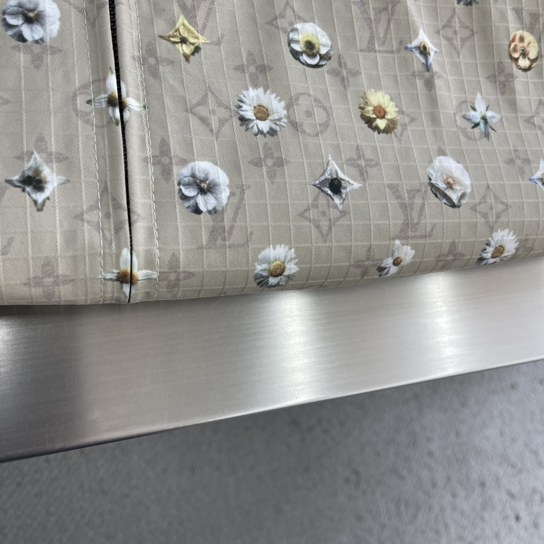 -驴牌 26ss新款春季系列 印花拉链长袖 夹克外套 男女同款 高版本。码数：46. 48 .50. 5