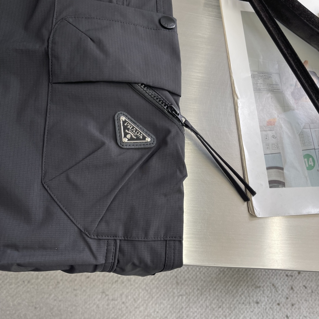 -PRAD    新款 工装裤重工口袋设计款  定制logo五金配件立体剪裁裤型好 抽绳松紧腰头百搭宽松