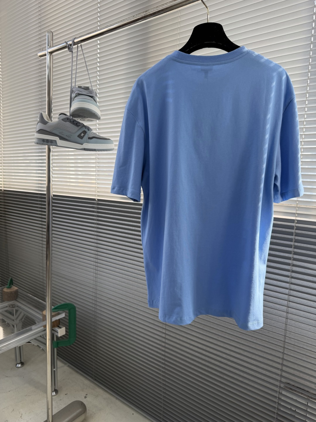 -LOEW Anagram刺绣T恤，100%纯棉材质，柔软亲肤，透气性超棒，春夏穿超舒服!胸前Anagr