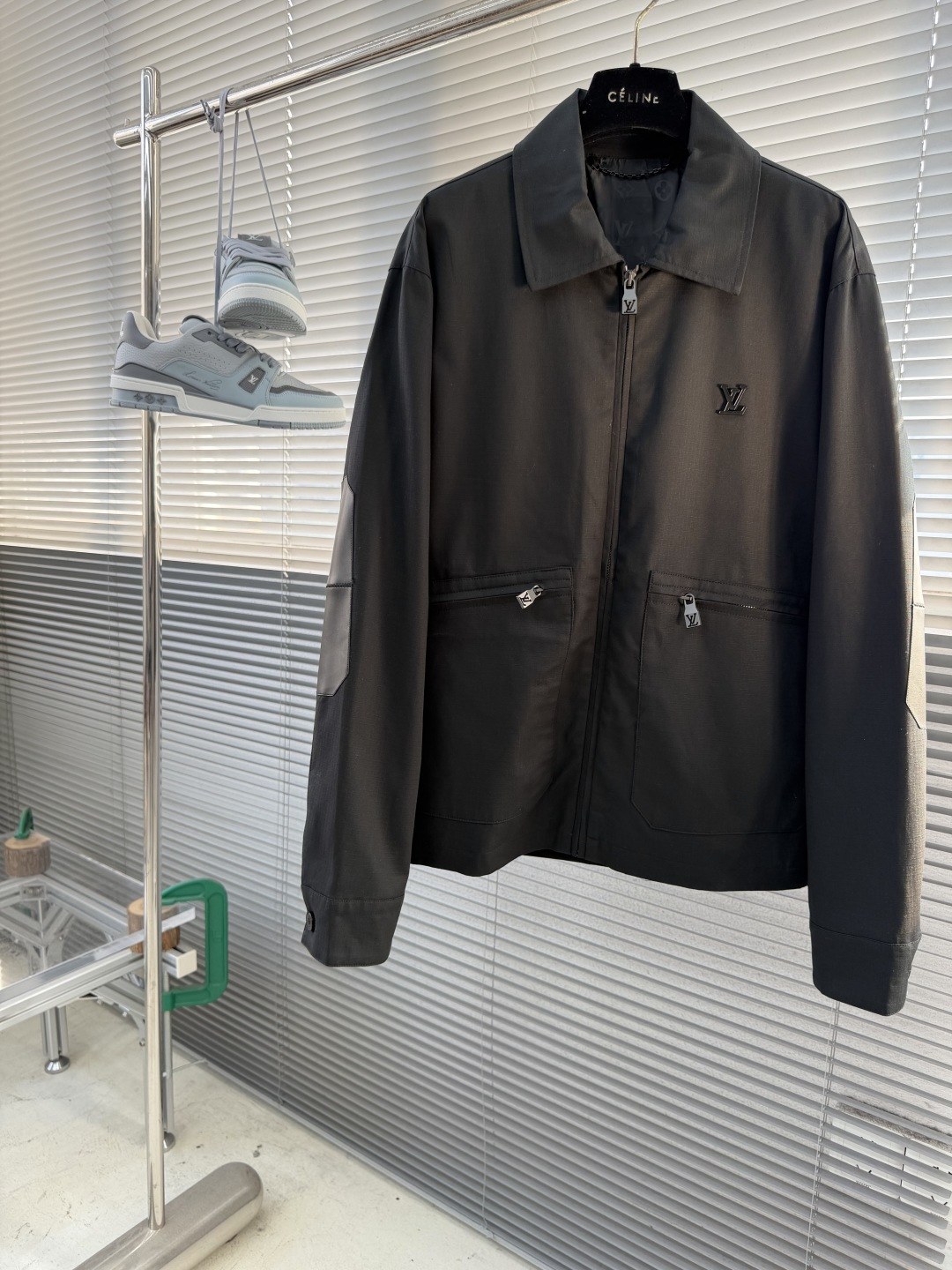 -驴牌 26ss新款春季系列 棉质衬衫领拉链贴袋徽标长袖工装 夹克外套 男女同款 高版本。码数：46.4