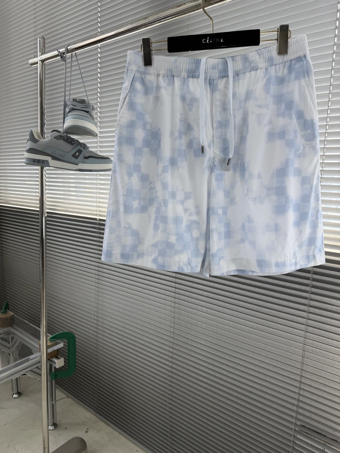 NO:917438,Shorts Tops - Donkey Brand 26ss New Spring Series Printed shorts with overprinted logo Size S. M. L.19860909短裤 上衣 -驴牌 26ss新款 春季系列 印花短裤叠印标识  码数S. M. L. XL 裤长53 53.5 54 54.5 腰围78828690 臂围 112116120,,louis vuitton,shorts,,Men's clothing
