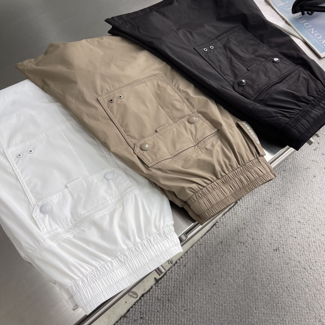 -BBR    26年新款男士休闲短裤专柜定制面料透气舒适度高，细节无可挑剔，搭配织带拼接提升整体视觉效