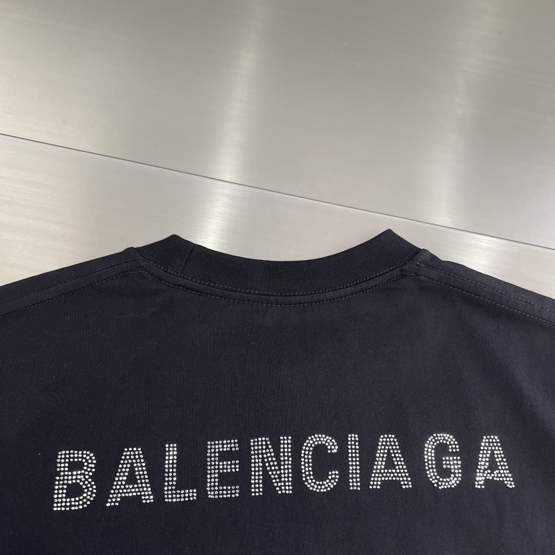 -Balenciag     烫钻字母logo短Tbulingbuling钻钻工艺闪闪发光时尚感拉满搭配