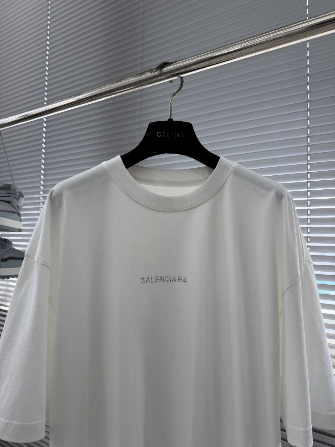 -Balenciag     烫钻字母logo短Tbulingbuling钻钻工艺闪闪发光时尚感拉满搭配