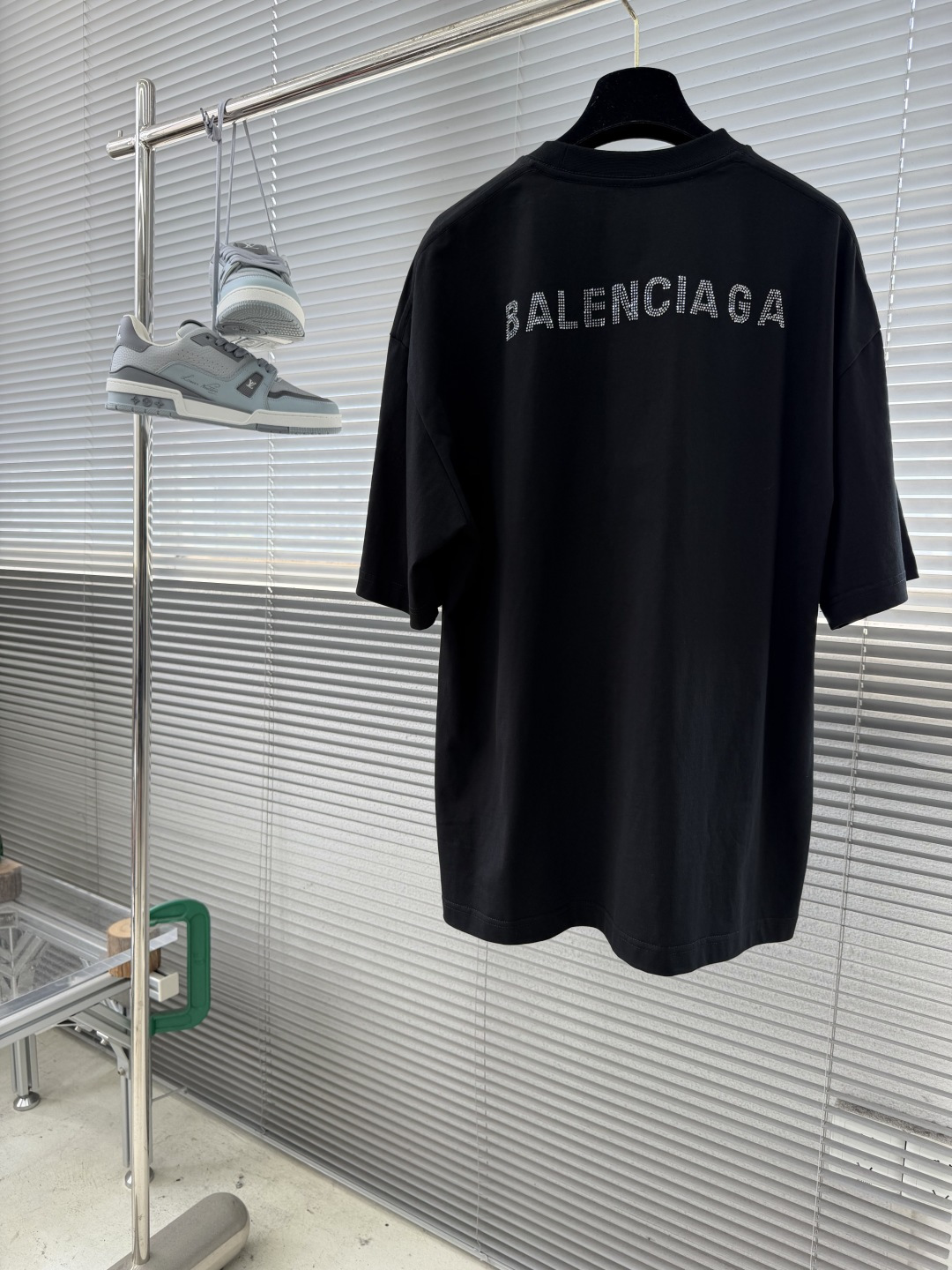-Balenciag     烫钻字母logo短Tbulingbuling钻钻工艺闪闪发光时尚感拉满搭配
