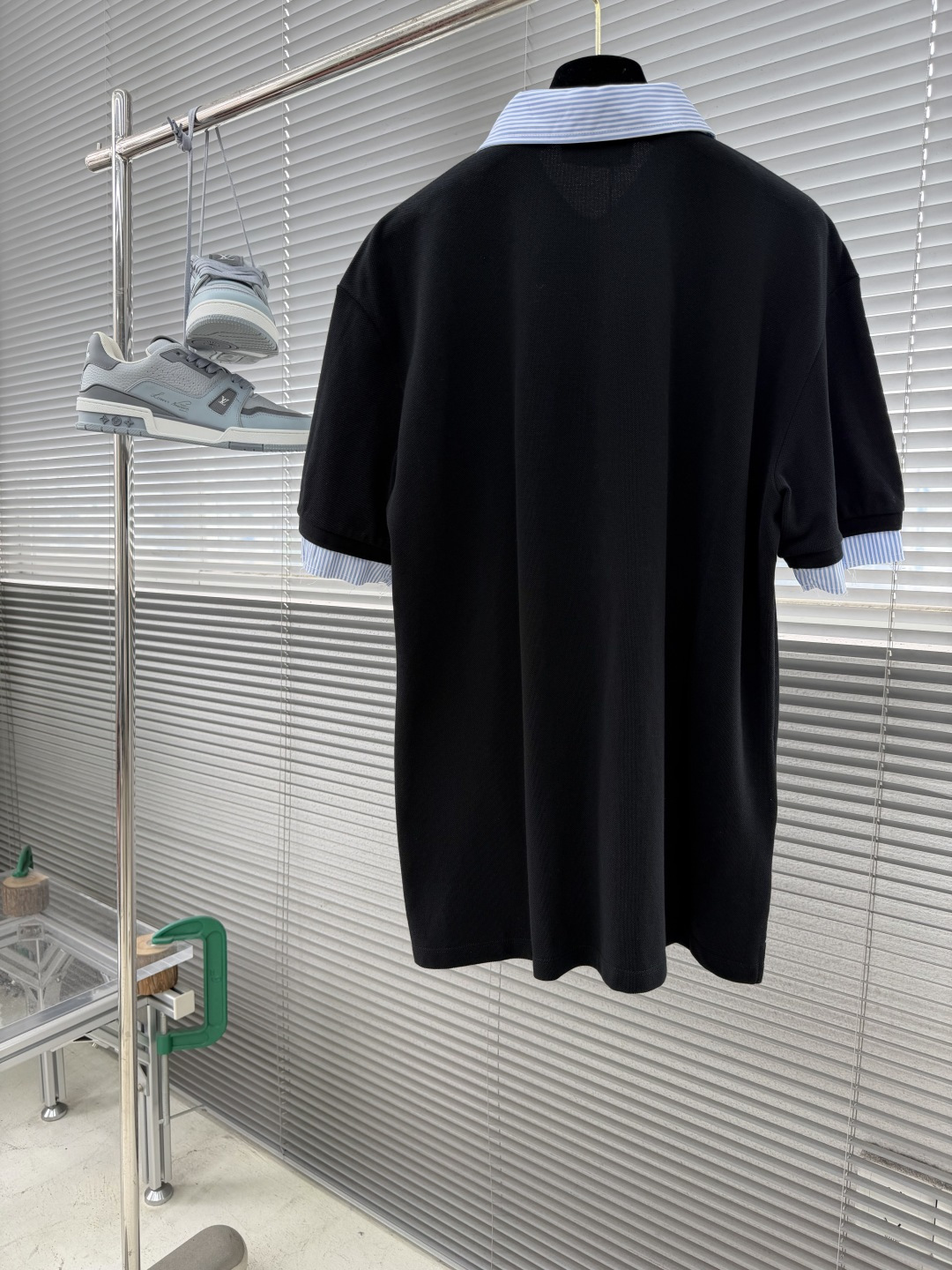 -miumiu    26ss新款  撞色翻领短袖 Polo衫 男女同款 ⚠️码数： S. M. L. 