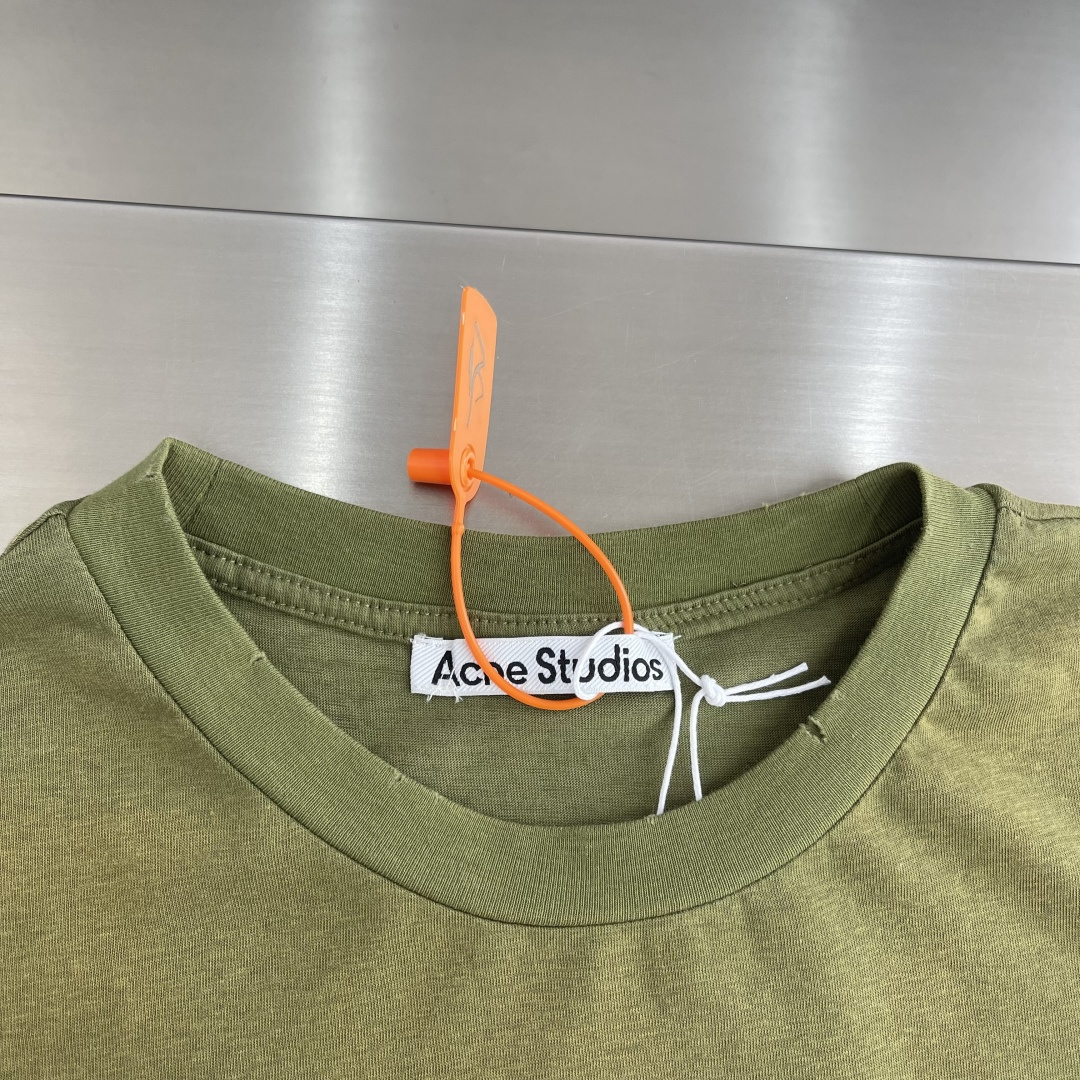 -Acne Studios    喷绘做旧徽标长袖定制云绒爽滑雪感棉 垂感爽滑 细腻透气 一抹奶白悄然绽