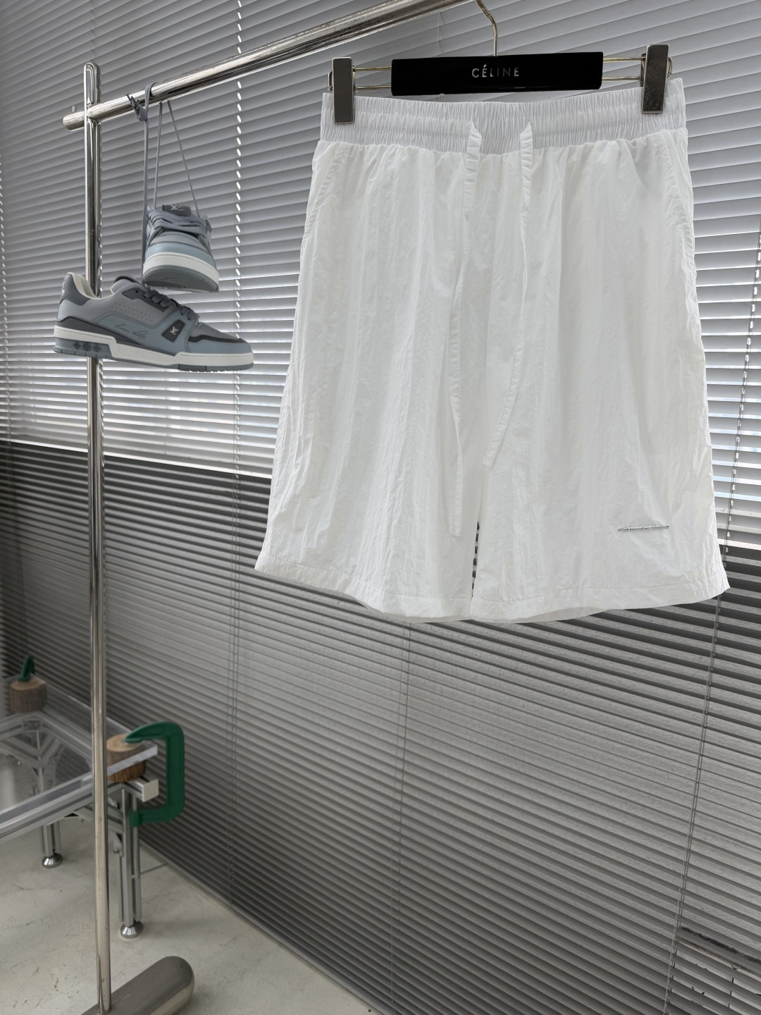 NO:870462,-Alexander Wang Alexander Wang letter logo element shorts, quick-drying micro-elastic material, not tight, slightly wide version, metal Wang logo, low-key, fashionable, versatile pants, size M-XXL,, alexander wang, shorts,19860909-Alexander Wang 亚历山大王字母logo元素短裤 速干微弹材质 不紧绷,微微阔版型 金属Wang logo 低调,时尚,五分裤百搭 尺码M-XXL,,alexander wang,shorts,,Men's clothing
