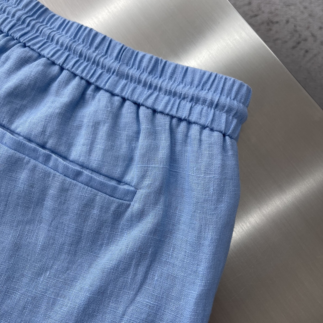 -Loro Piana    100%亚麻皮质扣抽绳休闲长裤一、核心材质与工艺  1. 面料：100%进