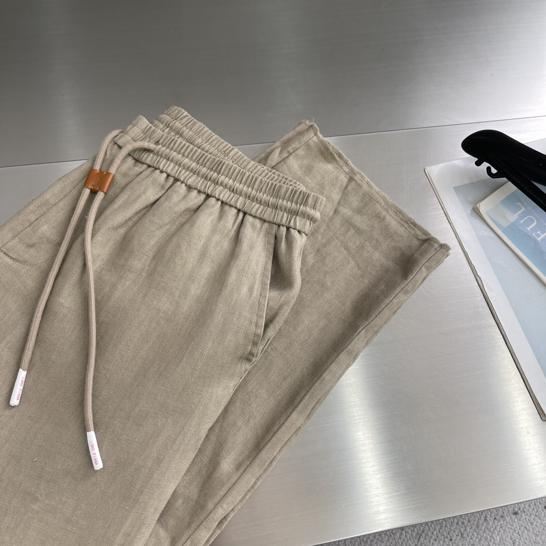 -Loro Piana    100%亚麻皮质扣抽绳休闲长裤一、核心材质与工艺  1. 面料：100%进