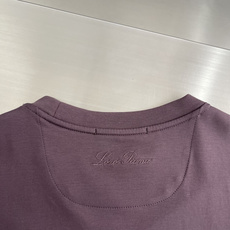 -Loro Piana 26ss春夏新款纯棉圆领短袖面料采用91%棉+9%氨纶 这样的比例在保留柔 -Loro Piana 26ss春夏新款纯棉圆领短袖面料采用91%棉+9%氨纶 这样的比例在保留柔