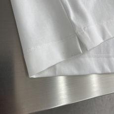 -Loro Piana 26ss春夏新款纯棉圆领短袖面料采用91%棉+9%氨纶 这样的比例在保留柔 -Loro Piana 26ss春夏新款纯棉圆领短袖面料采用91%棉+9%氨纶 这样的比例在保留柔