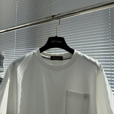 -Loro Piana 26ss春夏新款纯棉圆领短袖面料采用91%棉+9%氨纶 这样的比例在保留柔 -Loro Piana 26ss春夏新款纯棉圆领短袖面料采用91%棉+9%氨纶 这样的比例在保留柔