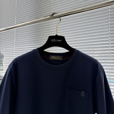 -Loro Piana 26ss春夏新款纯棉圆领短袖面料采用91%棉+9%氨纶 这样的比例在保留柔 -Loro Piana 26ss春夏新款纯棉圆领短袖面料采用91%棉+9%氨纶 这样的比例在保留柔