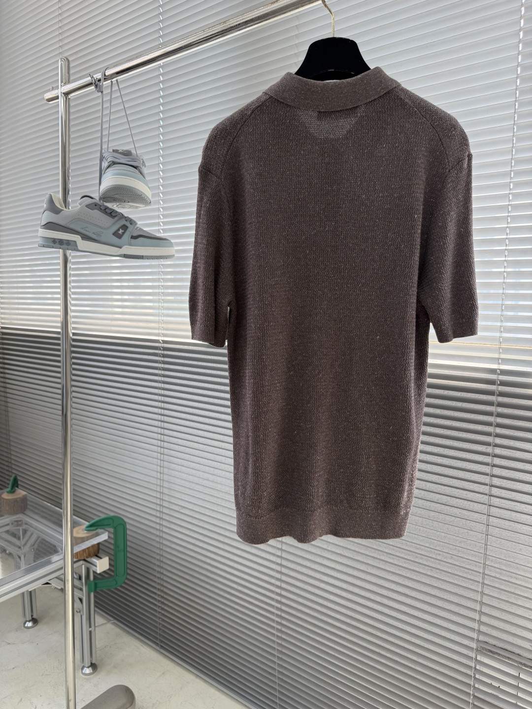 -Loro Piana    春夏新款来啦～ 麻纤维混纺的坑条短袖针织POLO衫，自带老钱风的慵懒高级感